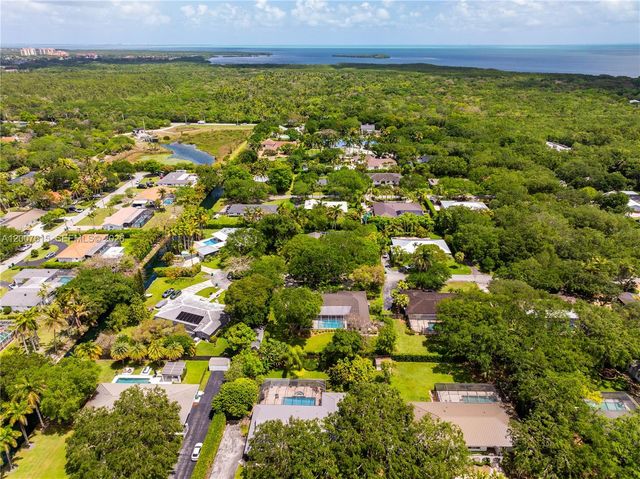 16032 SW 74th Pl, Palmetto Bay, FL 33157