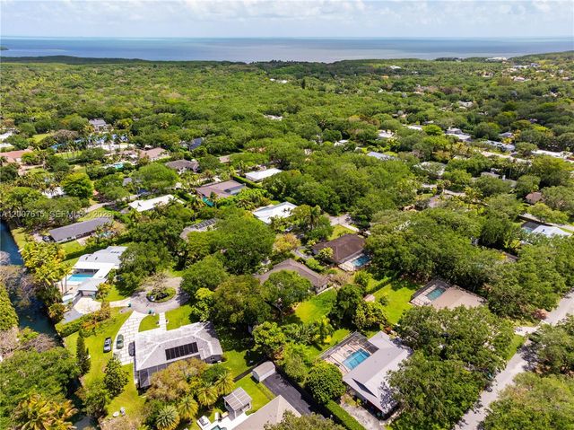 16032 SW 74th Pl, Palmetto Bay, FL 33157