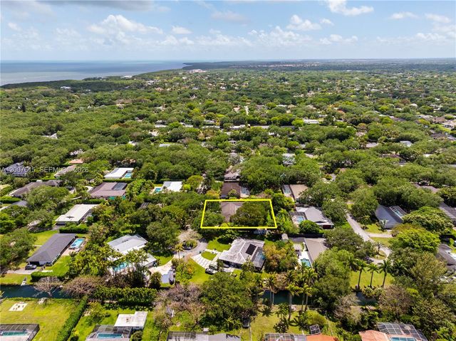 16032 SW 74th Pl, Palmetto Bay, FL 33157