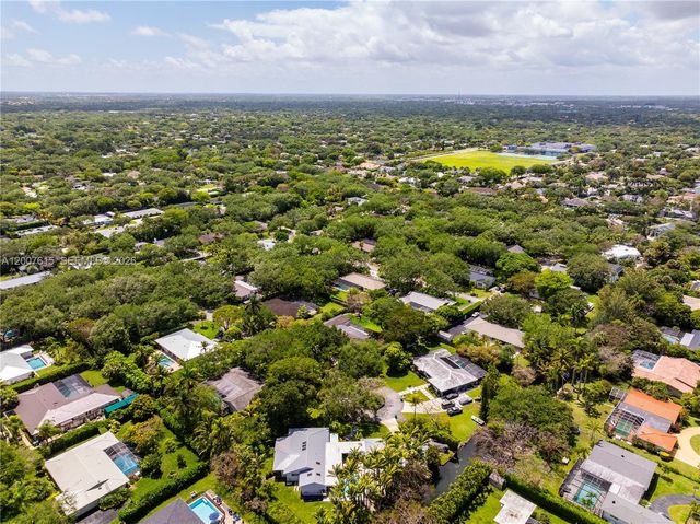 16032 SW 74th Pl, Palmetto Bay, FL 33157