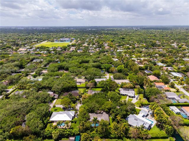 16032 SW 74th Pl, Palmetto Bay, FL 33157