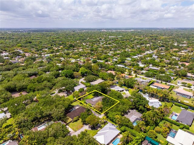 16032 SW 74th Pl, Palmetto Bay, FL 33157