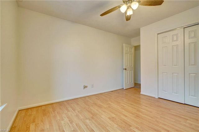 50 W Wainwright DR, Poquoson, VA 23662