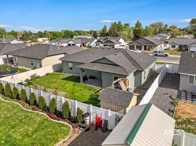 719 E Avenue J, Jerome, ID 83338