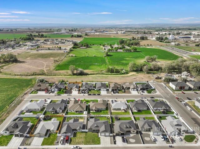 719 E Avenue J, Jerome, ID 83338