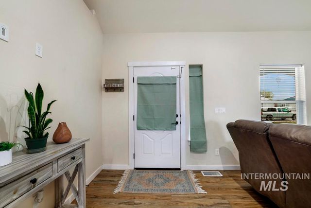 719 E Avenue J, Jerome, ID 83338
