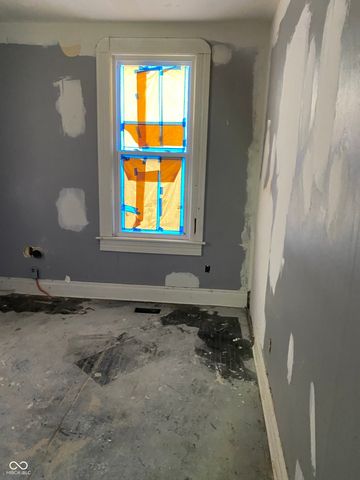 207 E Broadway Street, Alexandria, IN 46001