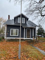 207 E Broadway Street, Alexandria, IN 46001