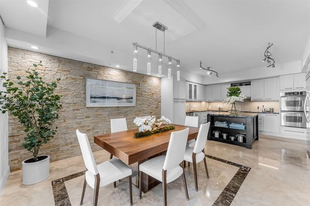 333 Las Olas Way 2505, Fort Lauderdale, FL 33301