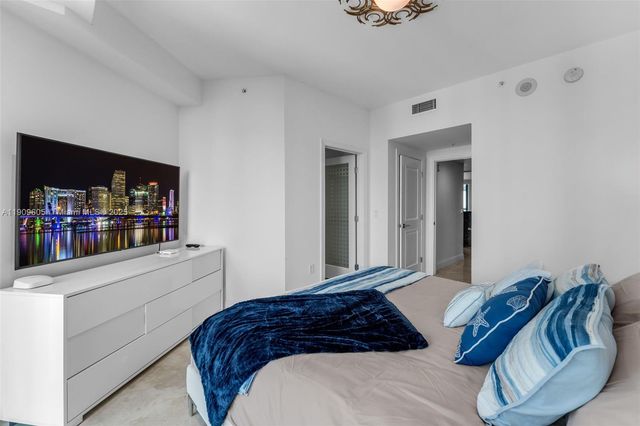 333 Las Olas Way 2505, Fort Lauderdale, FL 33301