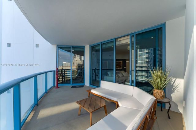 333 Las Olas Way 2505, Fort Lauderdale, FL 33301