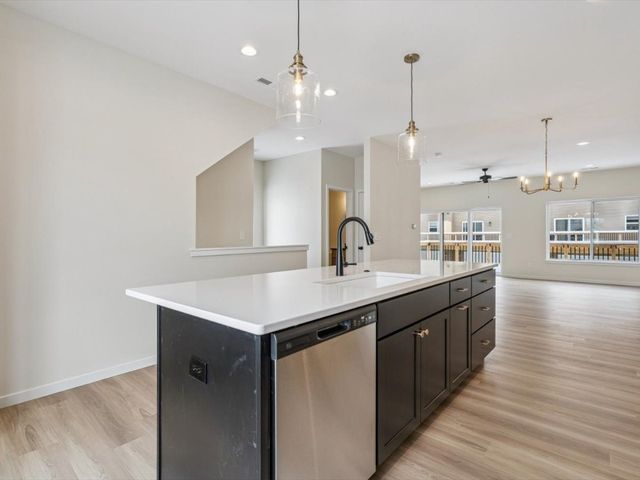 948 Dubs Drive, Iowa City, IA 52246