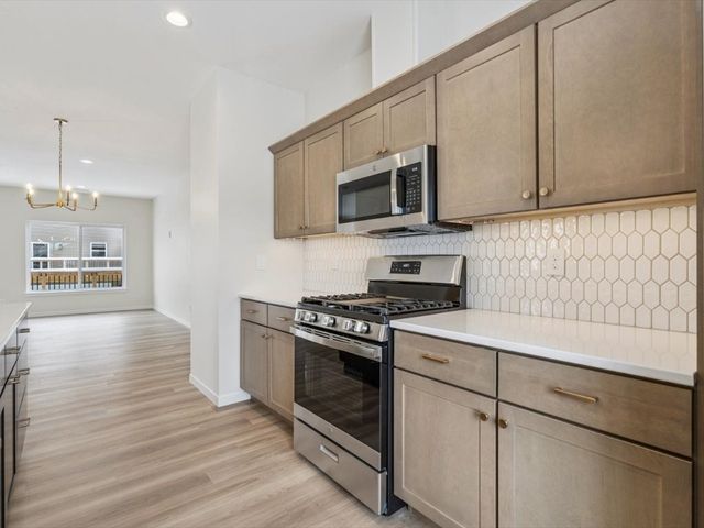 948 Dubs Drive, Iowa City, IA 52246