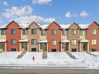 948 Dubs Drive, Iowa City, IA 52246