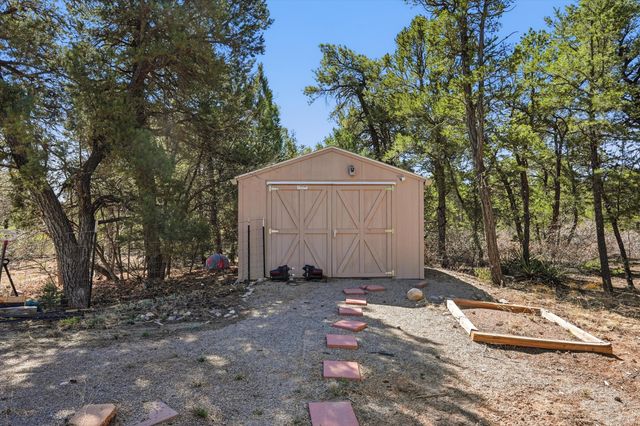 14 Easy Street, Tijeras, NM 87059