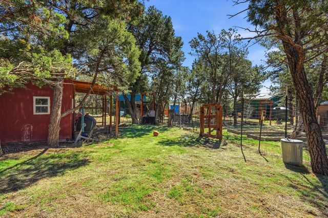 14 Easy Street, Tijeras, NM 87059