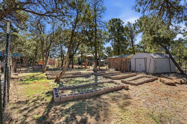 14 Easy Street, Tijeras, NM 87059