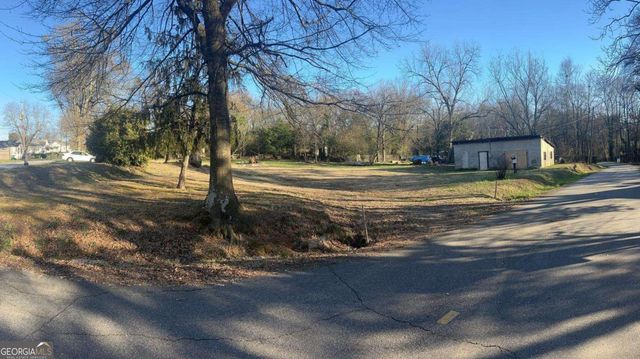 857 College Street, Royston, GA 30662