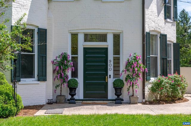 900 RUGBY RD, Charlottesville, VA 22903
