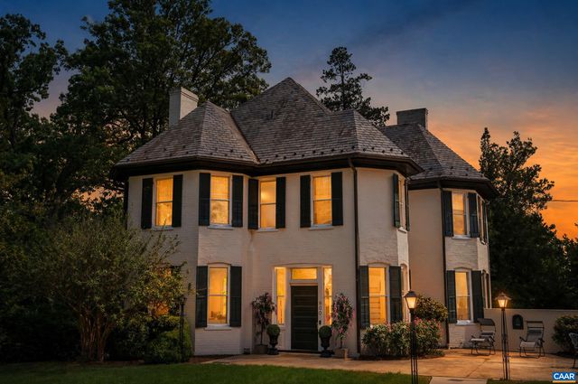 900 RUGBY RD, Charlottesville, VA 22903