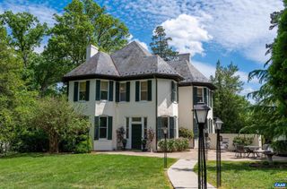 900 RUGBY RD, Charlottesville, VA 22903