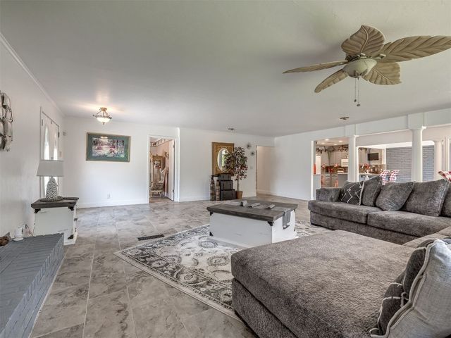 2320 W Sorghum Mill Road, Edmond, OK 73025