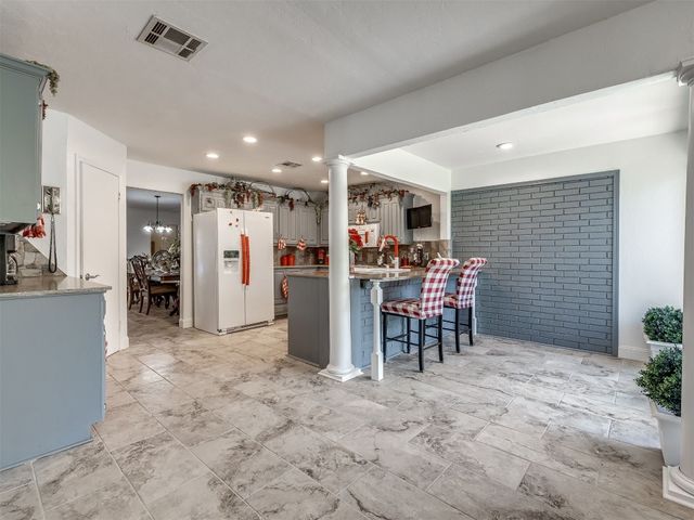 2320 W Sorghum Mill Road, Edmond, OK 73025