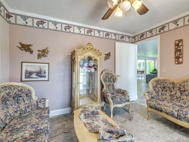 2320 W Sorghum Mill Road, Edmond, OK 73025