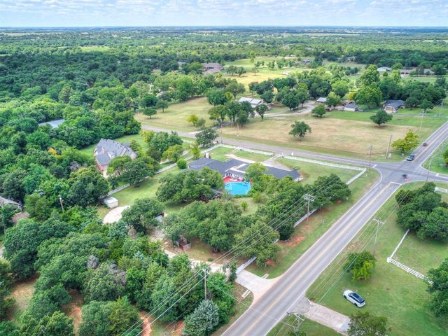 2320 W Sorghum Mill Road, Edmond, OK 73025