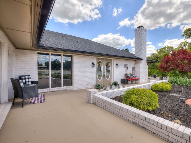2320 W Sorghum Mill Road, Edmond, OK 73025