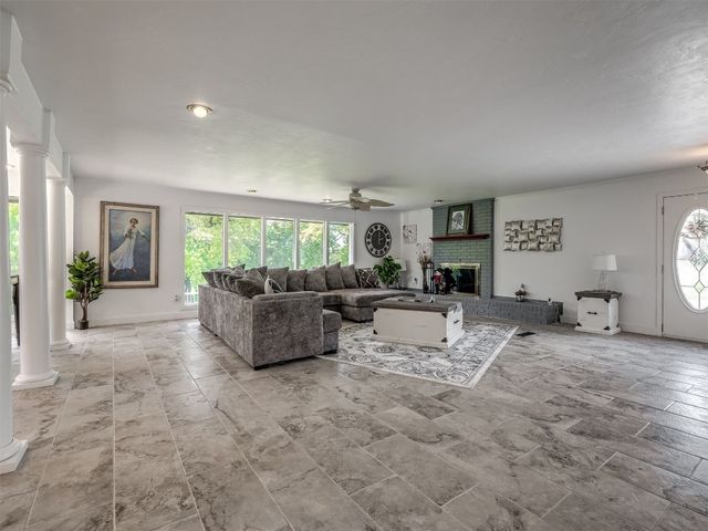 2320 W Sorghum Mill Road, Edmond, OK 73025