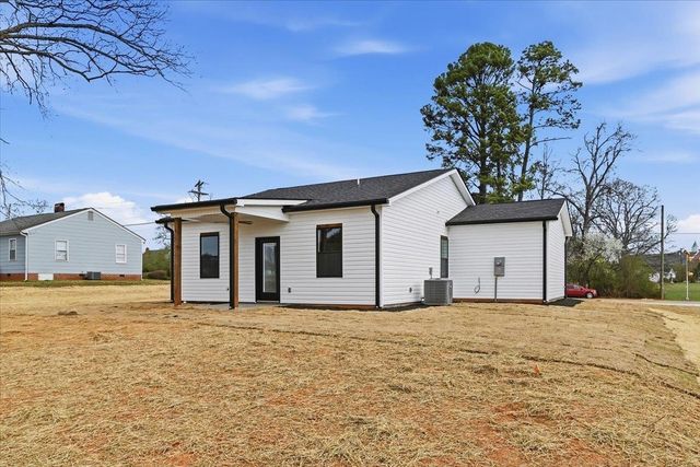 4095 N Blackstock Road, Spartanburg, SC 29301