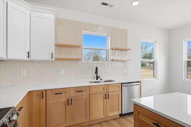 4095 N Blackstock Road, Spartanburg, SC 29301