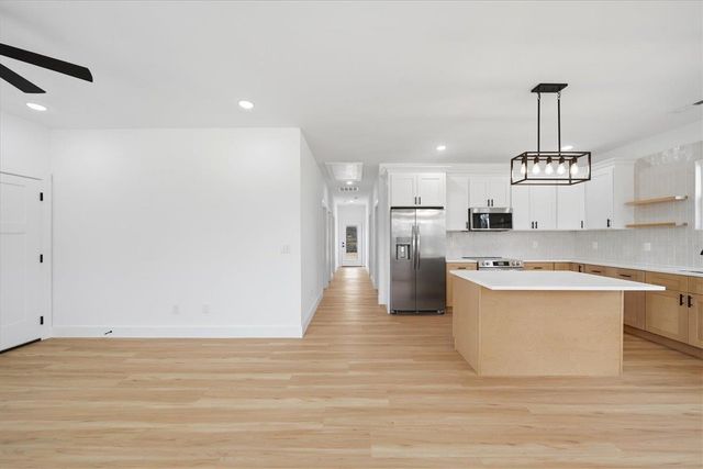 4095 N Blackstock Road, Spartanburg, SC 29301