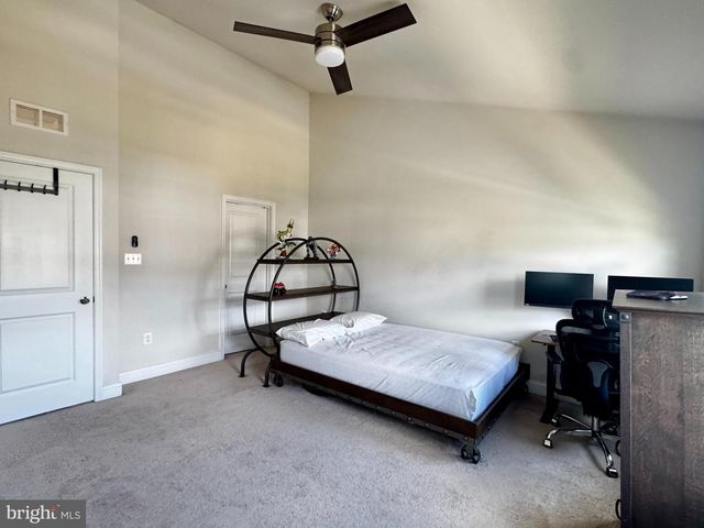 12116 GREY SQUIRREL ST, Clarksburg, MD 20871