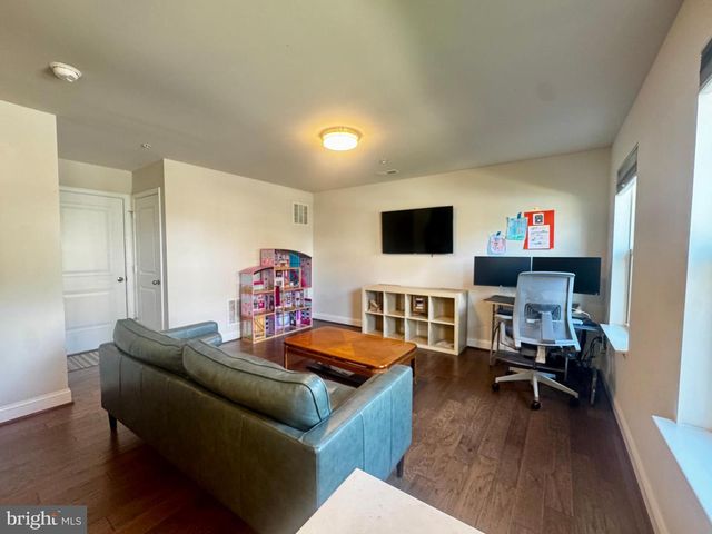 12116 GREY SQUIRREL ST, Clarksburg, MD 20871