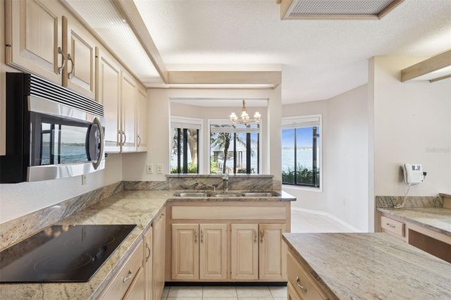 16951 DEER ISLAND ROAD, Tavares, FL 32778