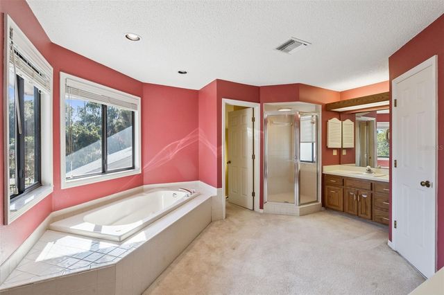 16951 DEER ISLAND ROAD, Tavares, FL 32778