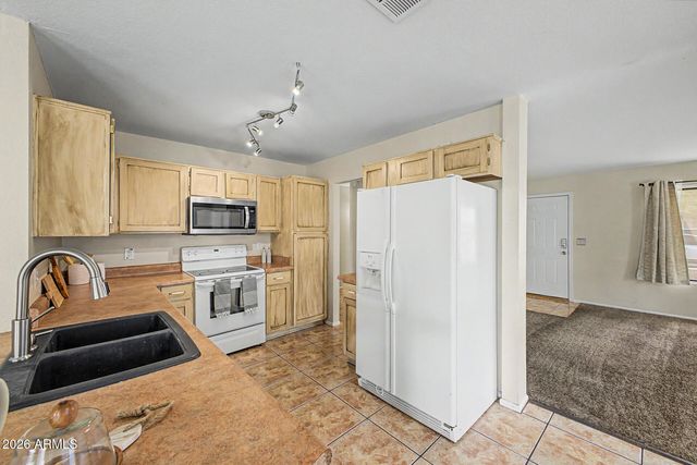 3226 W WILLIAMS Drive, Phoenix, AZ 85027