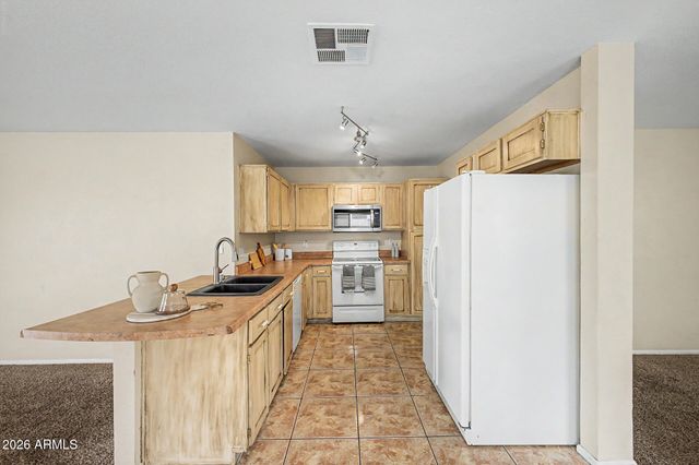 3226 W WILLIAMS Drive, Phoenix, AZ 85027