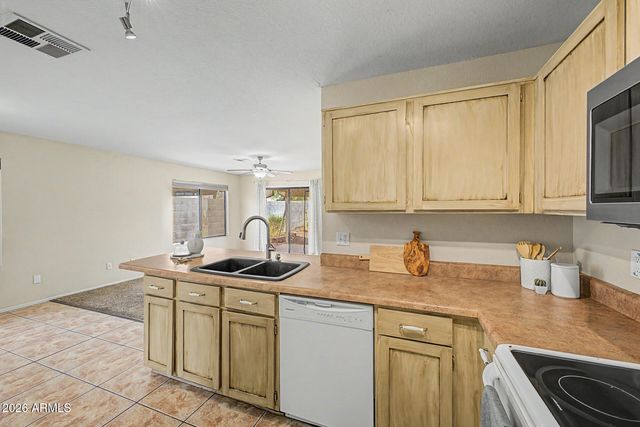 3226 W WILLIAMS Drive, Phoenix, AZ 85027