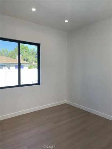 9626 Stonehurst Avenue, Sun Valley, CA 91352