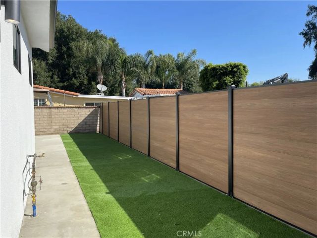 9626 Stonehurst Avenue, Sun Valley, CA 91352