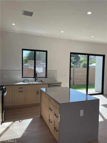 9626 Stonehurst Avenue, Sun Valley, CA 91352