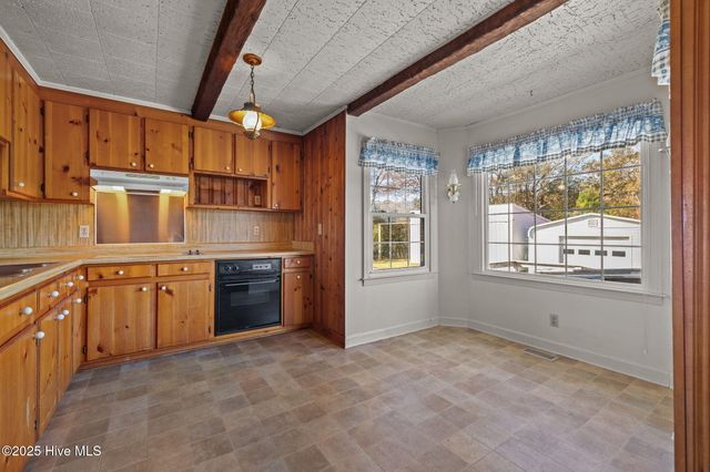 2255 Highway 70, Beaufort, NC 28516