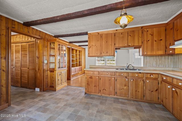 2255 Highway 70, Beaufort, NC 28516