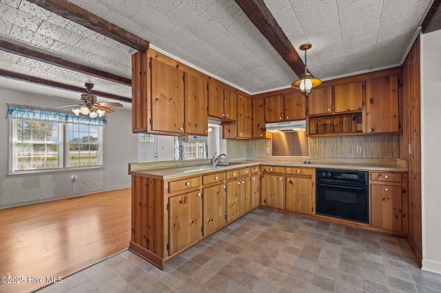 2255 Highway 70, Beaufort, NC 28516