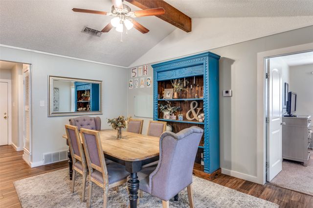 648 Oak Street, Burleson, TX 76028