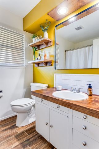 648 Oak Street, Burleson, TX 76028