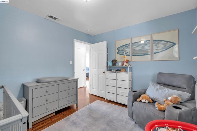 1400 Wagoner Dr, Livermore, CA 94550